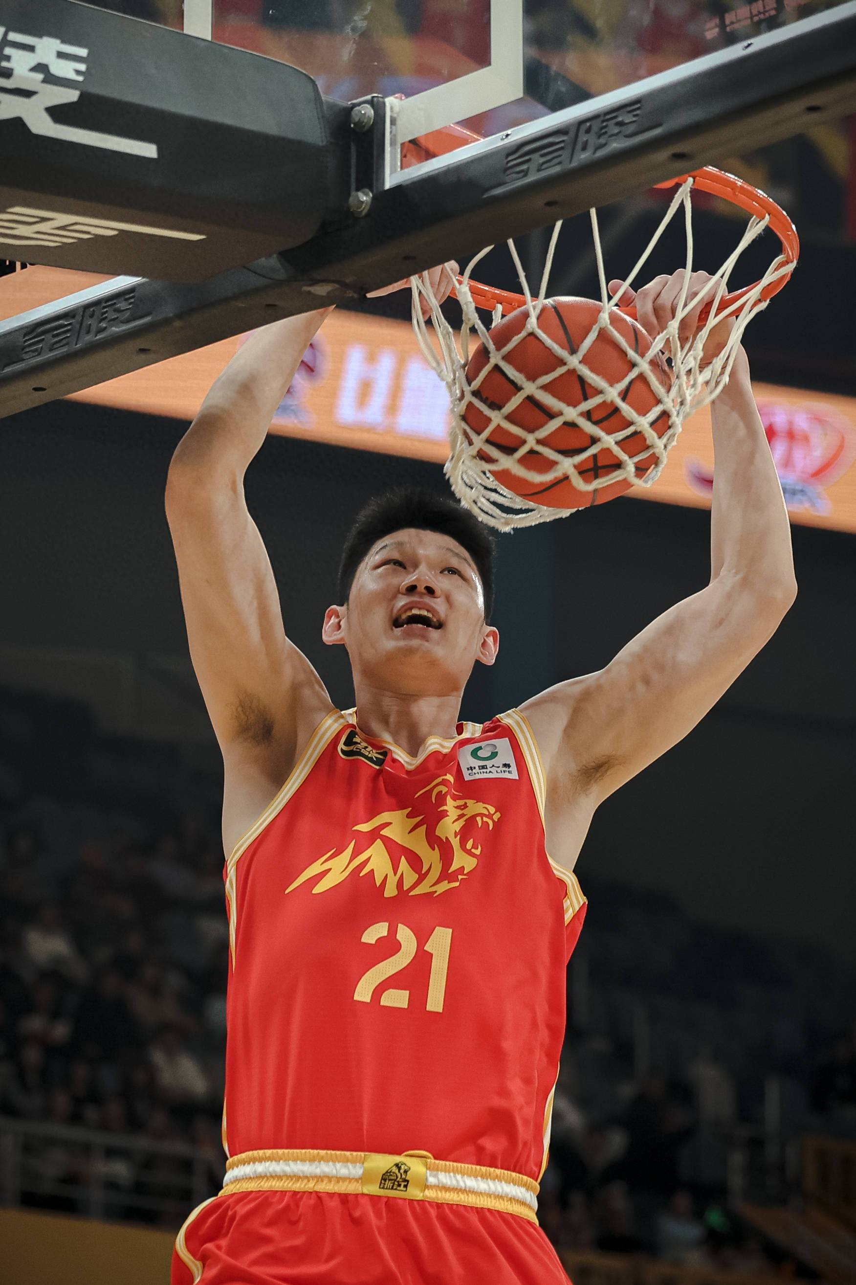 湖南男篮力克浙江队，保持连胜