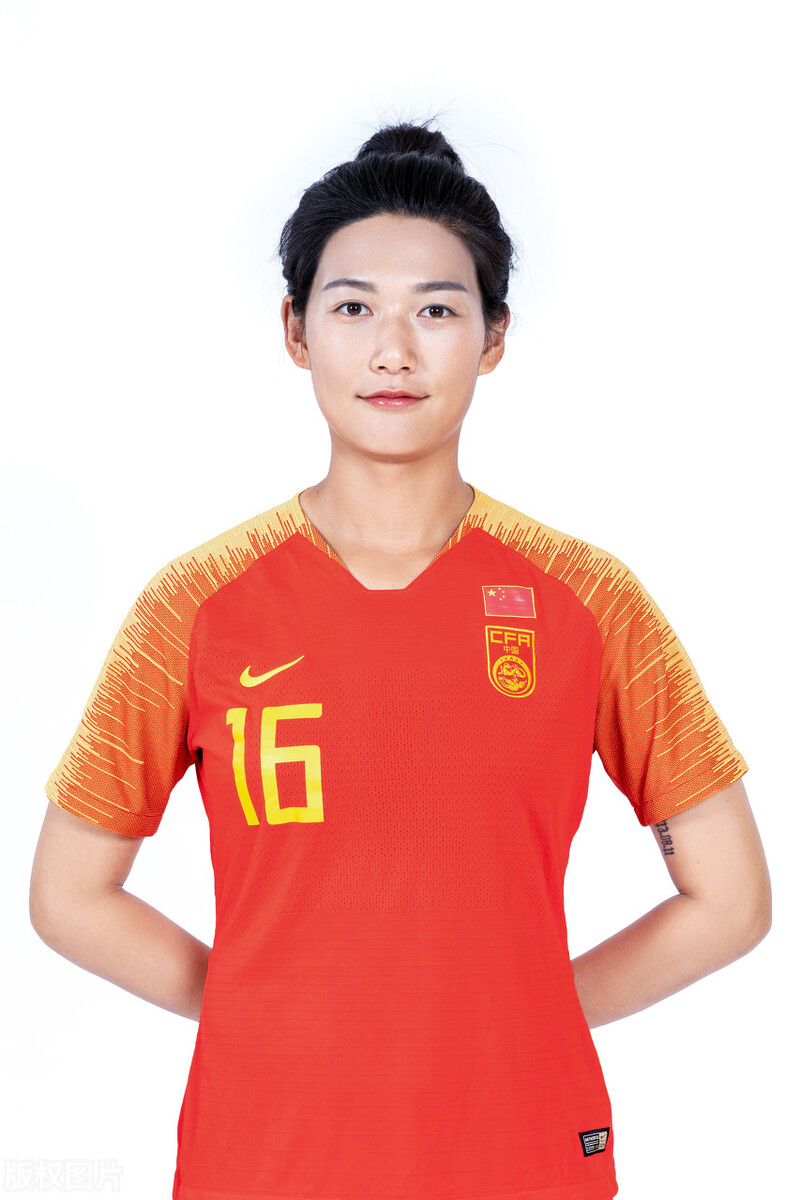 泰国女足队员斗志昂扬，取得出色成绩